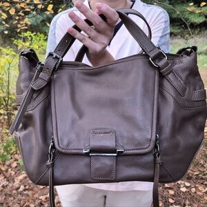 Like new Kooba Gwenyth leather Satchel crossbody bag